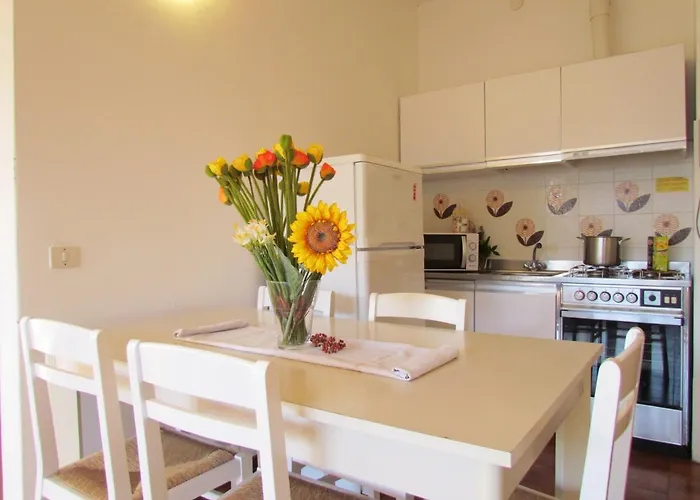 Spacious Studio Apartment Near Pluto Beach Lido dei Pini